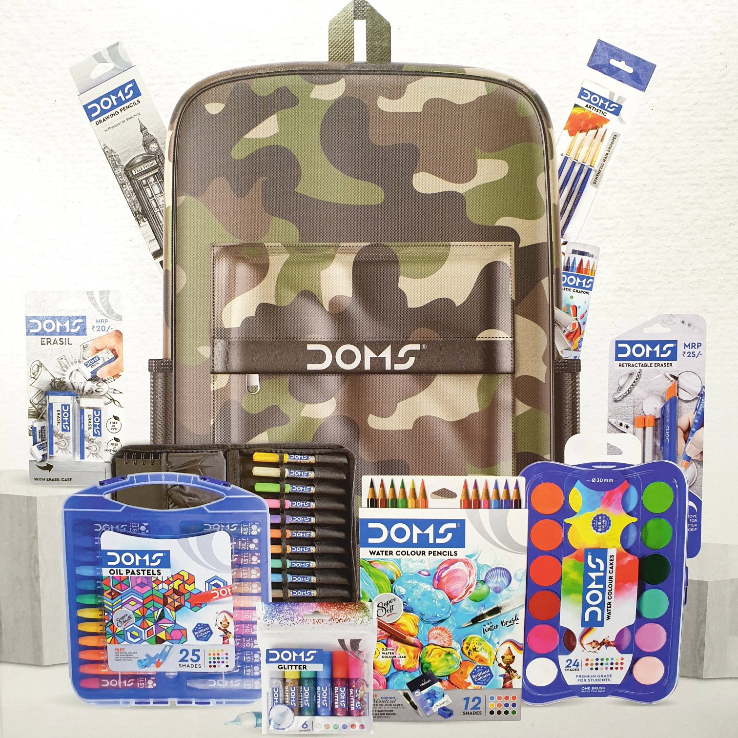 DOMS Camo Kit Bag including 12 Art products